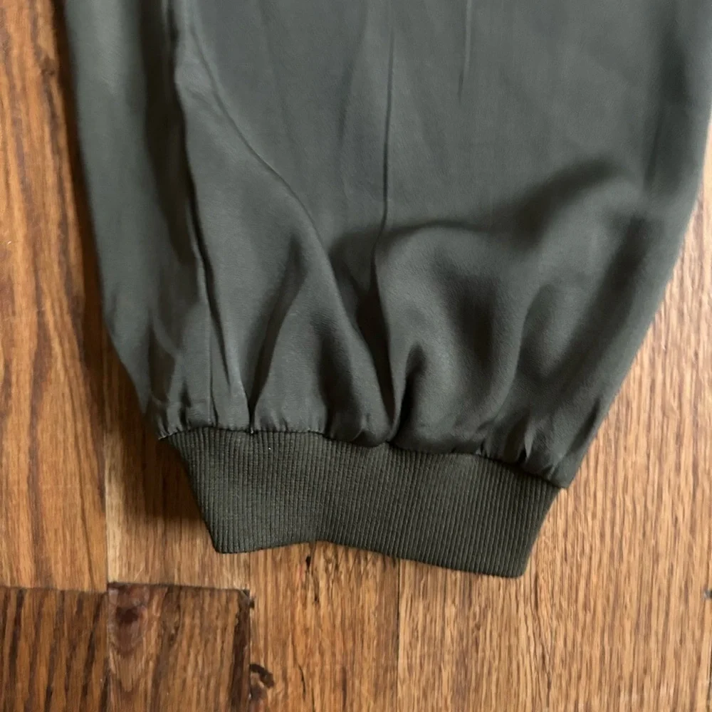 TCEC Comfy lightweight Style Jogger, NWOT in Hunter Green - Picture 7 of 14